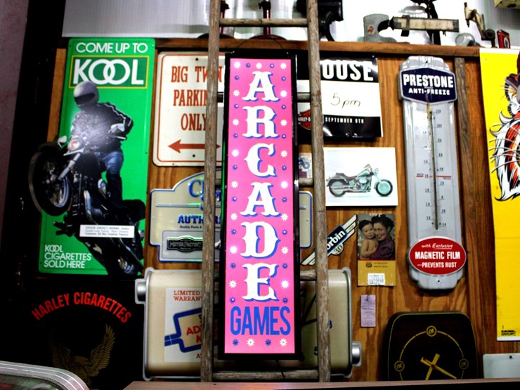 #1001-•-40”-x-10”-lighted-arcade-sign-image-1