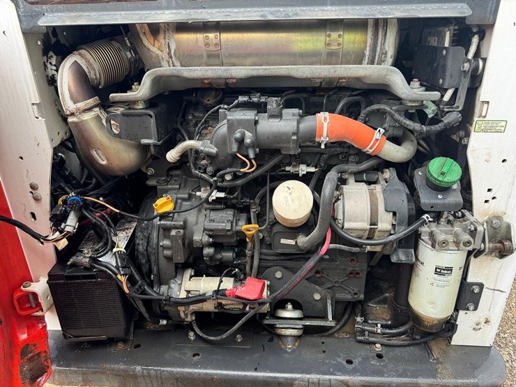2021-bobcat-t770-image-17