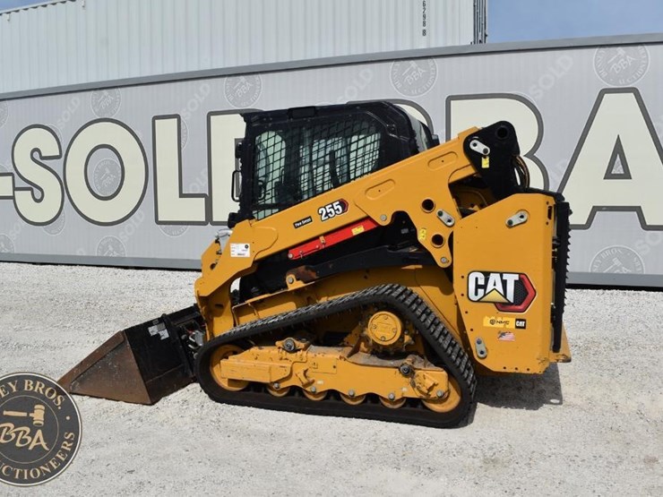2024-caterpillar-255-image-14