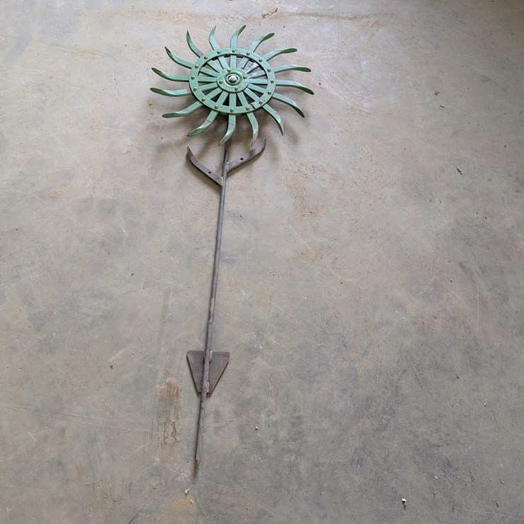 Hand crafted steel Flower Decor