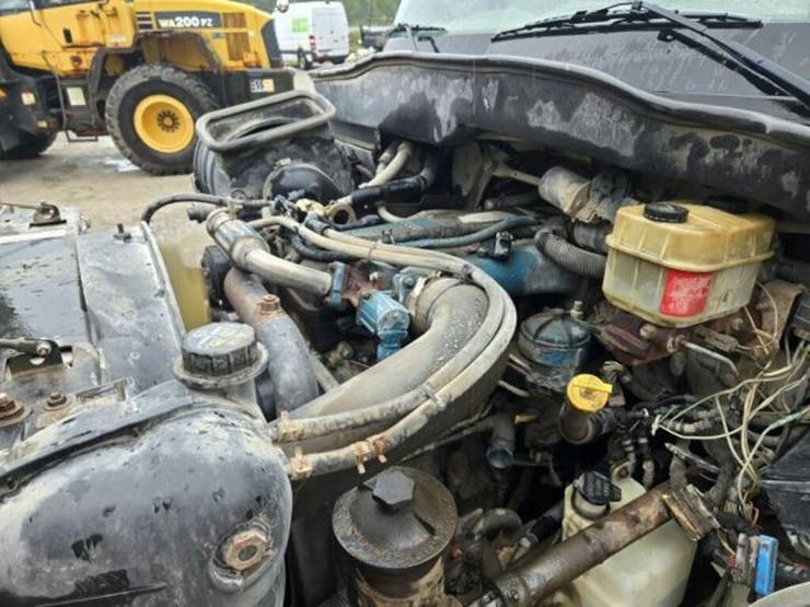 2007-international-durastar-4300-image-10