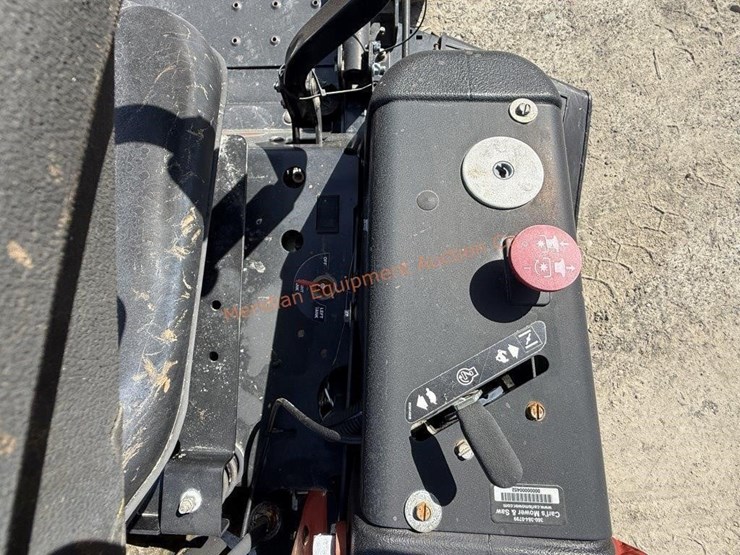 ariens-zoom-1640-zero-lawn-mower--non-operable-image-16