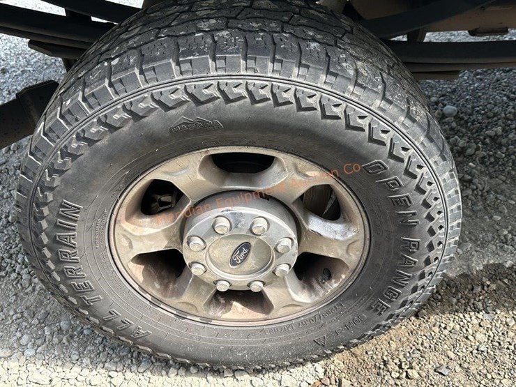 2016-ford-f350-xlt-image-12