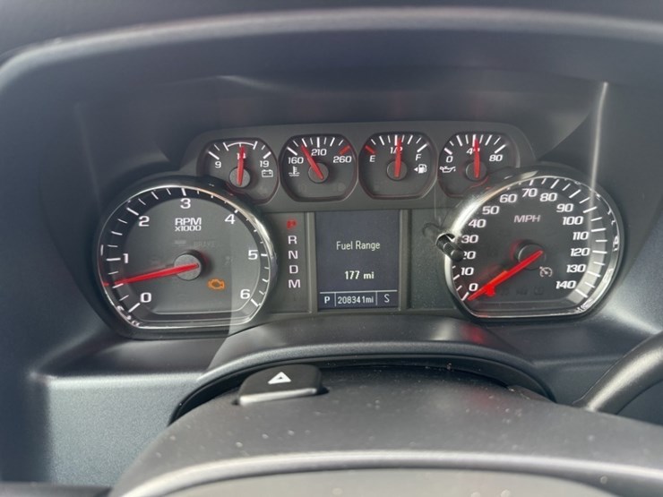 2015-chevrolet-silverado-1500-image-24