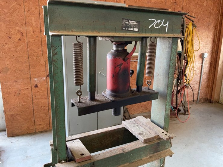 carolina-tool-&-equipment-shop-press-image-4