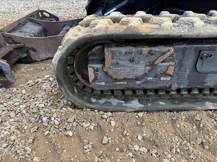 2023-bobcat-e20-image-15