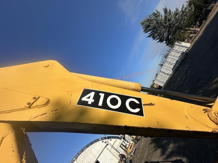 deere-410c-image-25