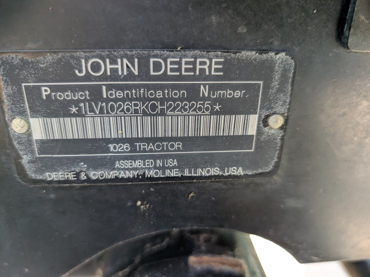 2012-john-deere-1026r-image-61