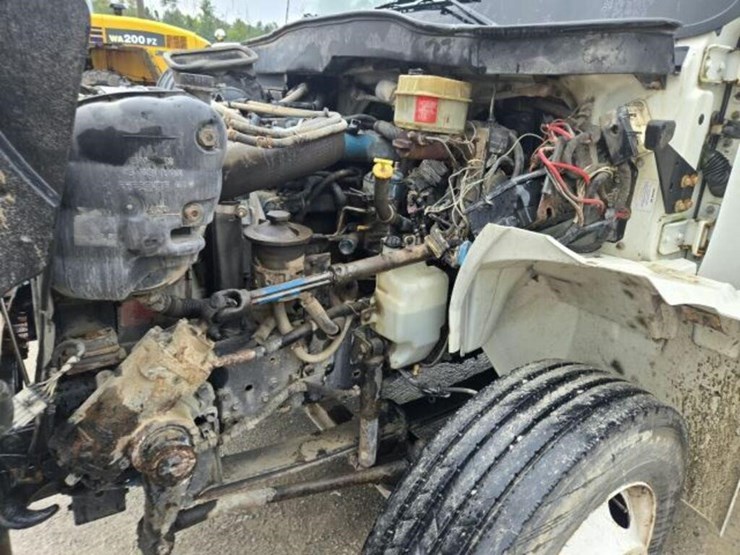 2007-international-durastar-4300-image-11