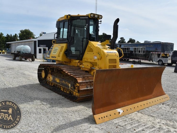 2018-komatsu-d51pxi-24-image-8
