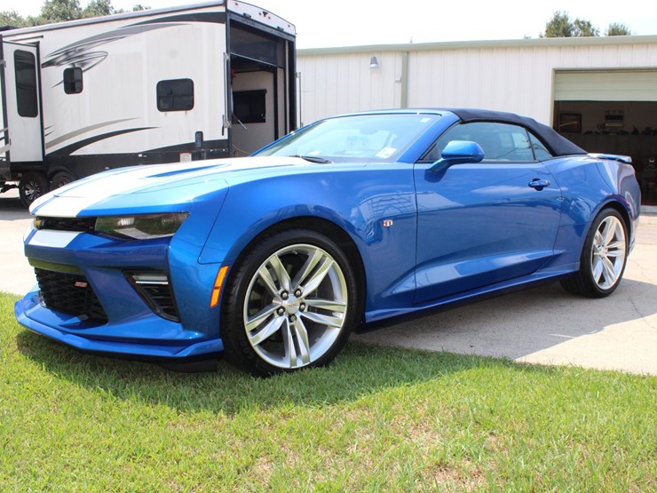 #1065-•-offered-at-no-reserve-|-2017-camaro-ss-convertible-image-2