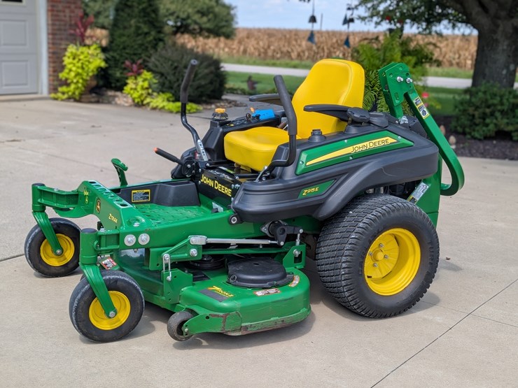 2019-john-deere-z915e-image-1
