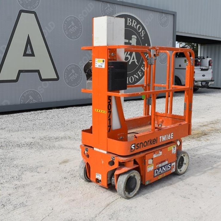 2021 SNORKEL TM16E