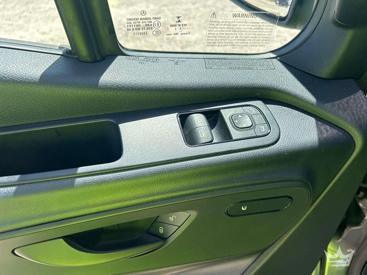 2021-mercedes-benz-sprinter-4500-image-12