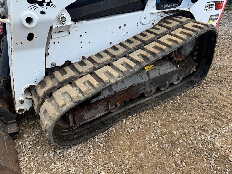 2021-bobcat-t770-image-13