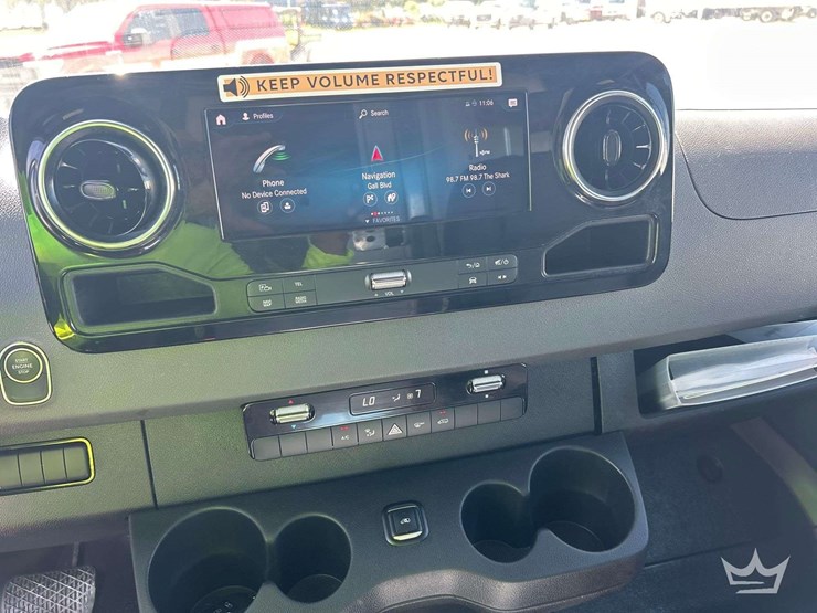 2010-mercedes-benz-sprinter-4500-image-18