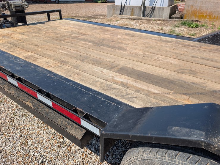 24’-tandem-axle-trailer-image-18