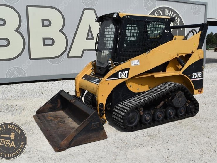2004-caterpillar-257b-image-2