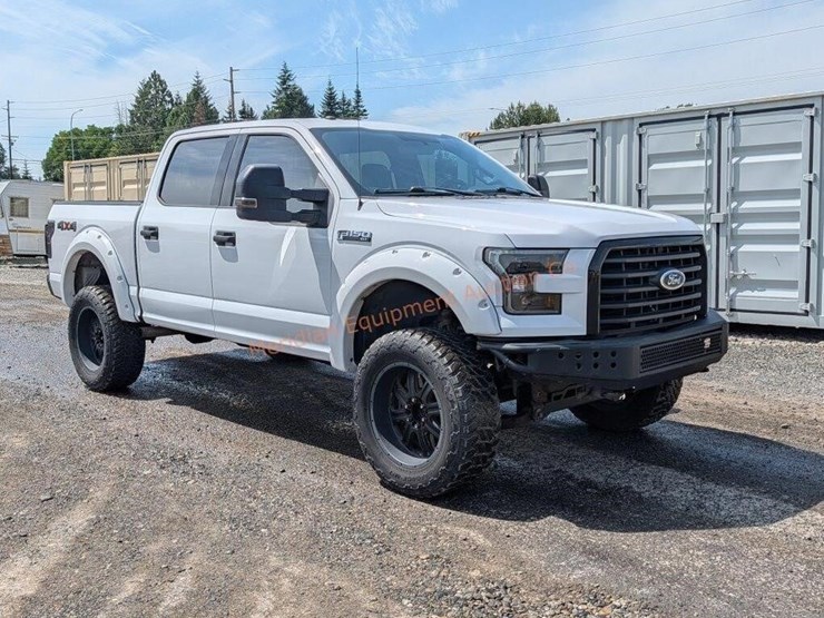 2016-ford-f150-xlt-image-8
