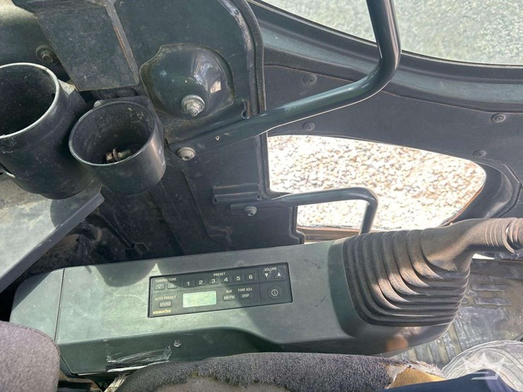 komatsu-pc138us-lc-11-image-28