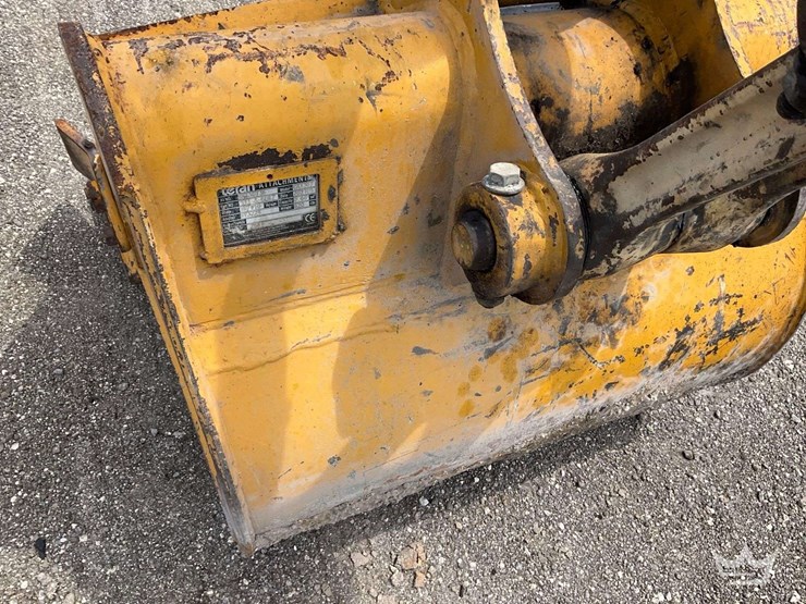 2018-komatsu-pc88mr-image-25