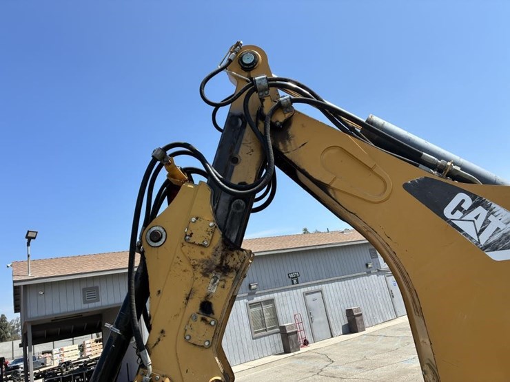 2008-caterpillar-430e-image-16