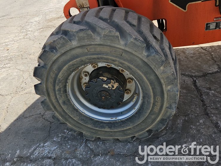 2008-jlg-800aj-image-12