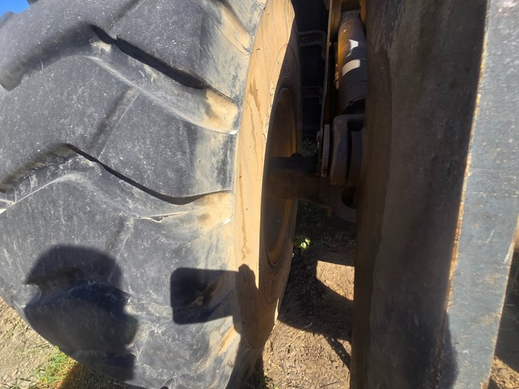 deere-444j-image-80