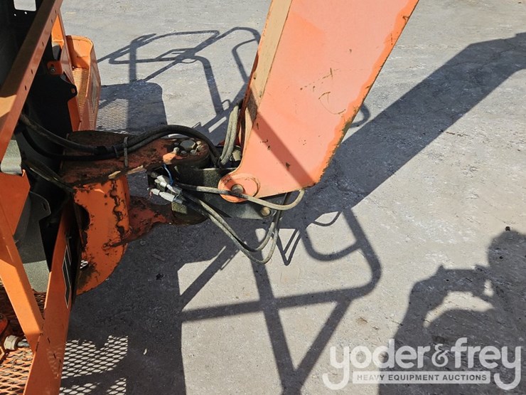 2008-jlg-800aj-image-41