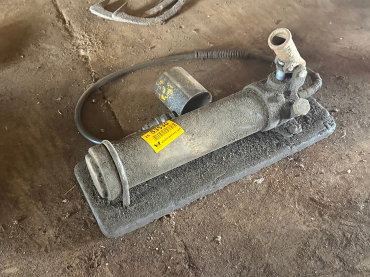 #53530-•-grease-pump-inv#53530-image-2