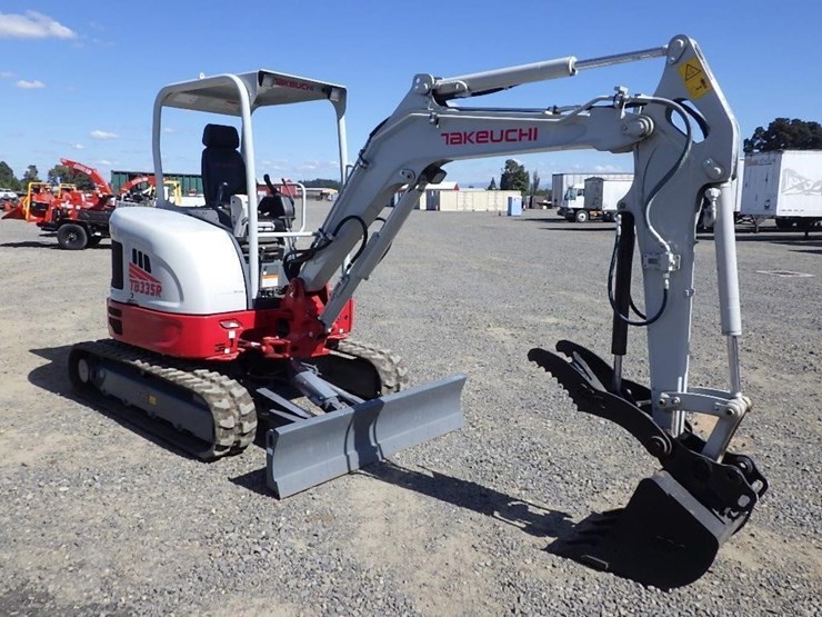 takeuchi-tb335r-image-7