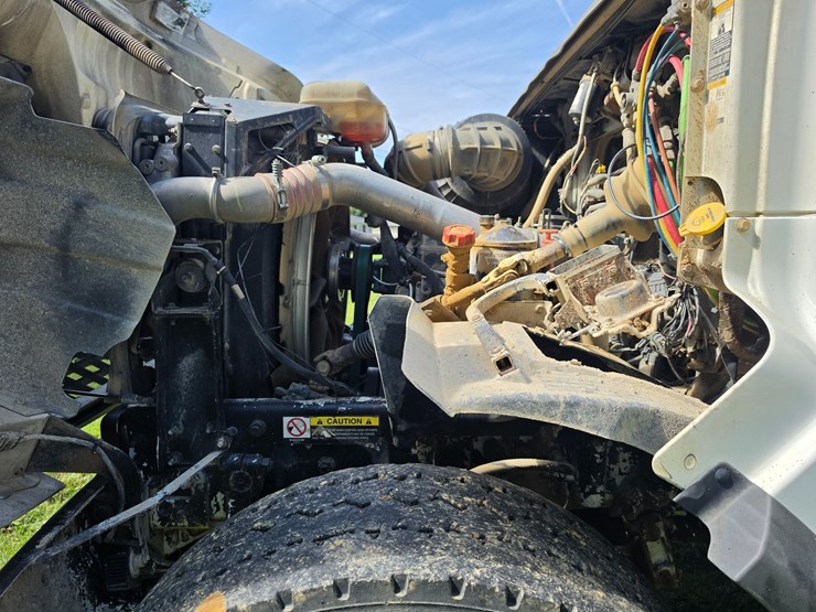 #25407-•-2005-volvo-vhd-quad-axle-dump-truck-image-55