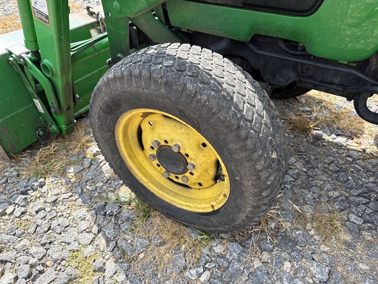 john-deere-4400-image-9