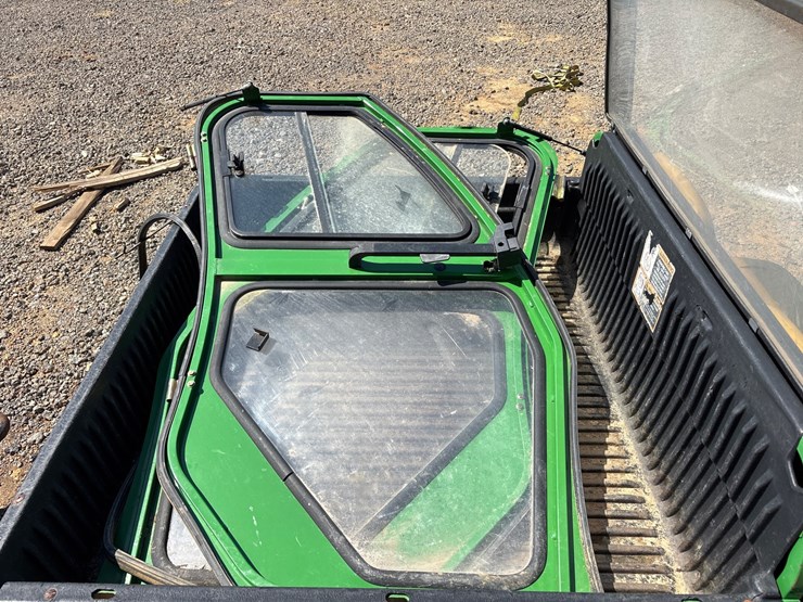 john-deere-gator-hpx-image-10
