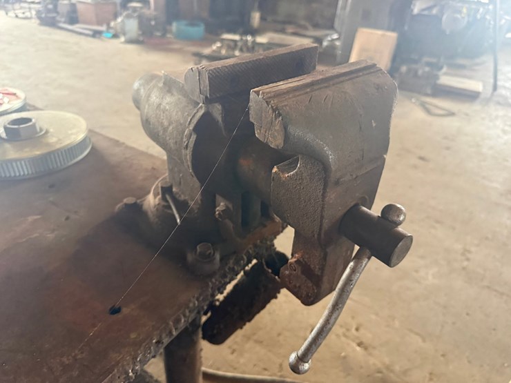 #53561-•-metal-shop-table-inv#53561-image-4