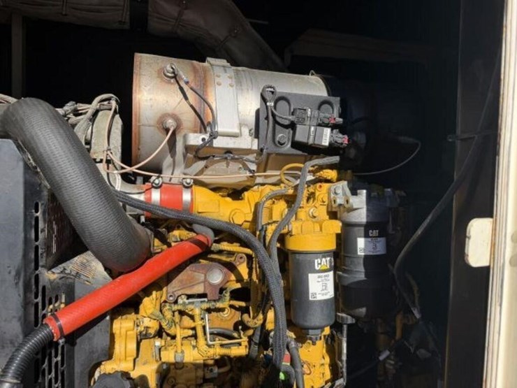 2015-caterpillar-aps100-image-24