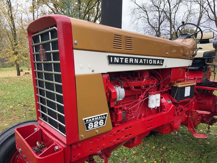 1970-farmall-826-diesel-row-crop-golden-demonstrator-image-15