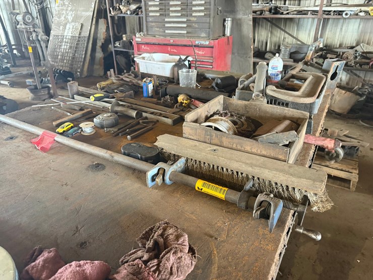 #53560-•-lot-of-misc-shop-tools-&-supplies-inv#53560-image-17