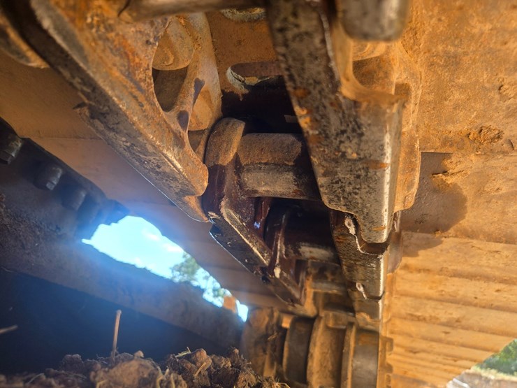 caterpillar-320-image-81
