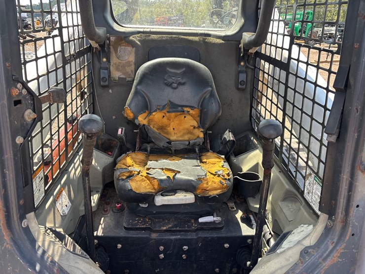 2013-bobcat-t650-image-9