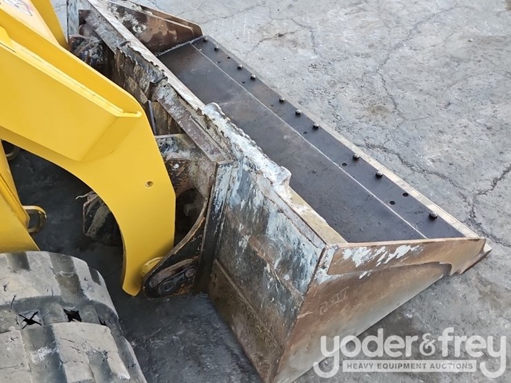 2021-caterpillar-259d3-image-14