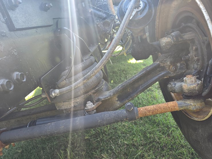 #25407-•-2005-volvo-vhd-quad-axle-dump-truck-image-126