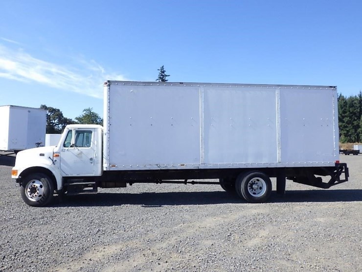 2000-international-4700-image-2
