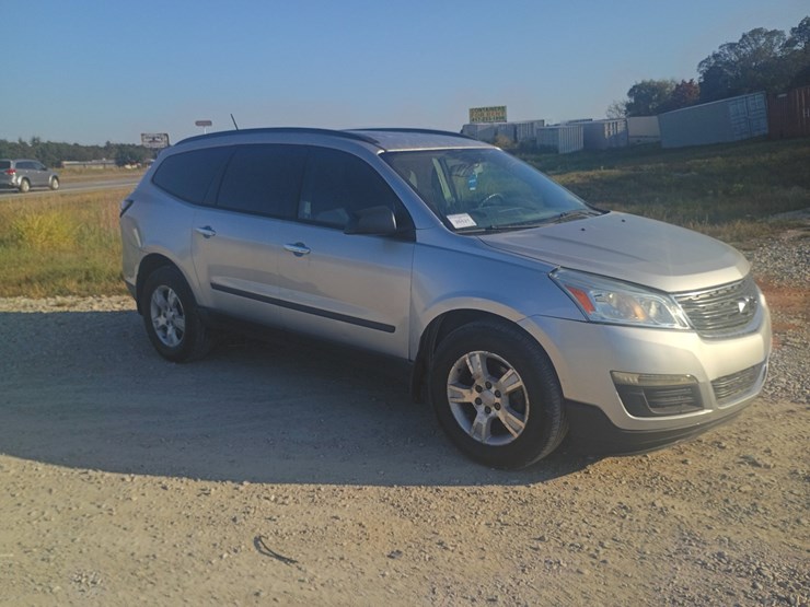 2013-chevrolet-traverse-image-10