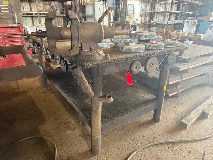 #53561-•-metal-shop-table-inv#53561-image-1