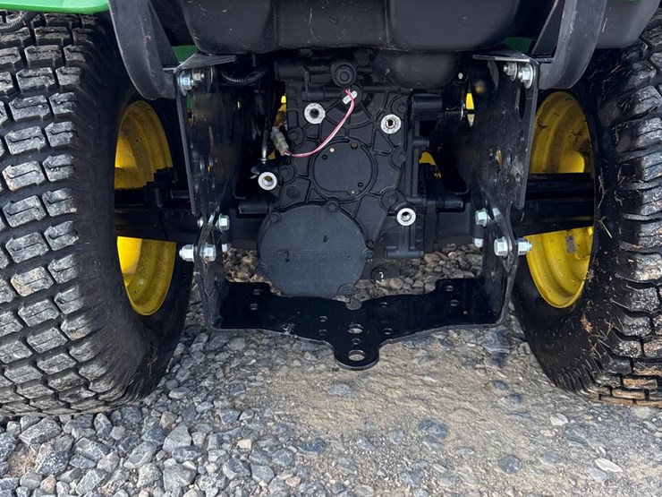 john-deere-x730-image-6