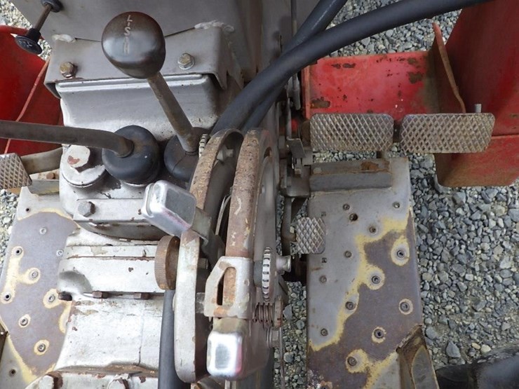 massey-ferguson-265-image-26