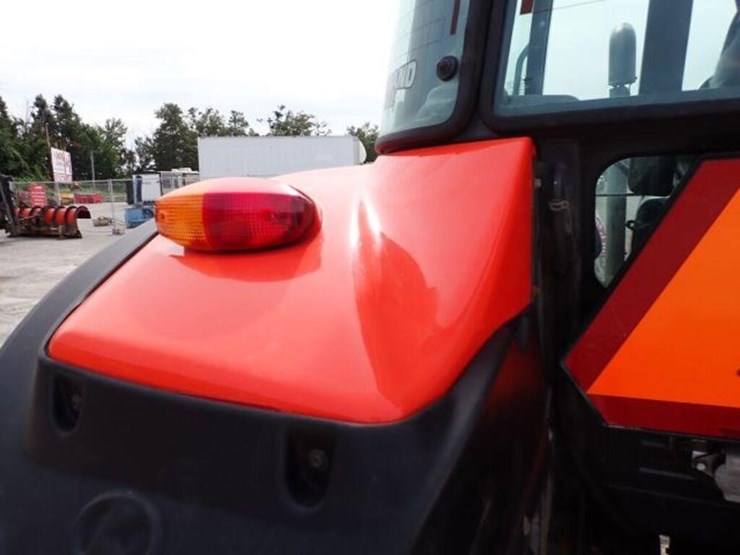 2019-kubota-m4-071-image-44