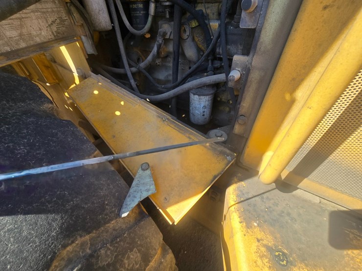 deere-444j-image-17