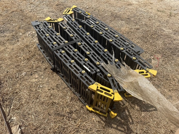 #53480-•-lot-of-folding-ramps-inv#53480-image-3